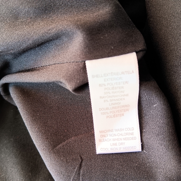 Loft Classic Black Straight Pencil Skirt Lined Zipper Machine Wash Size 6T - Picture 10 of 11